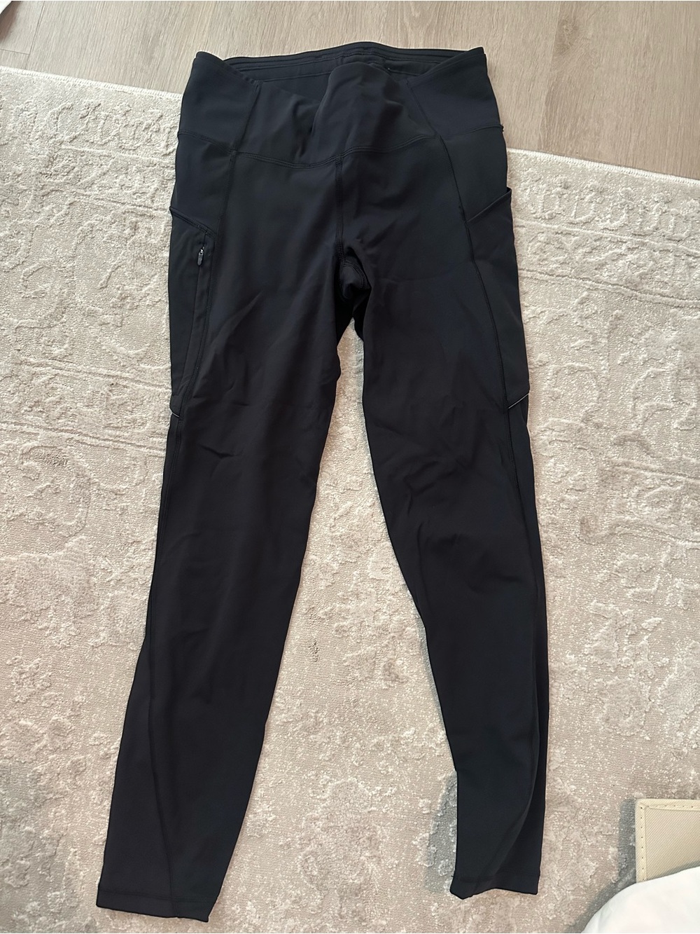 Lululemon women’s Performance Running leggings mid rise